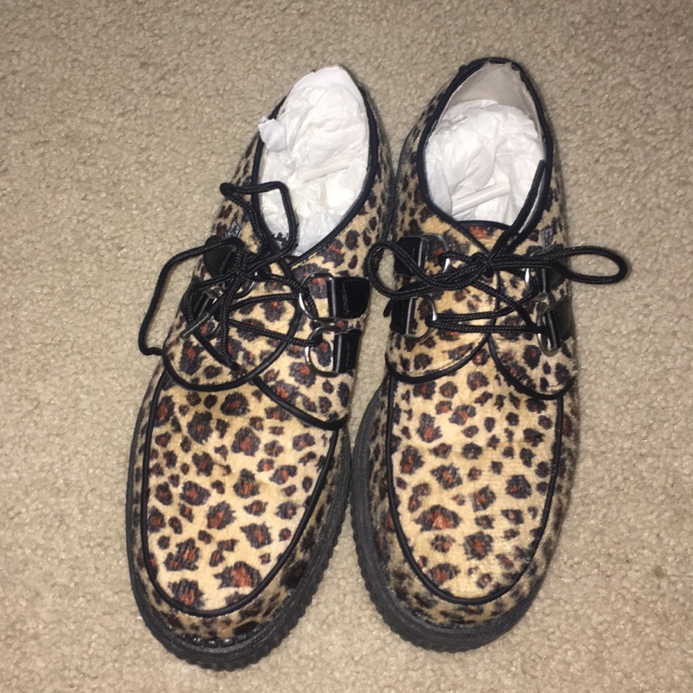 leopard style creepers